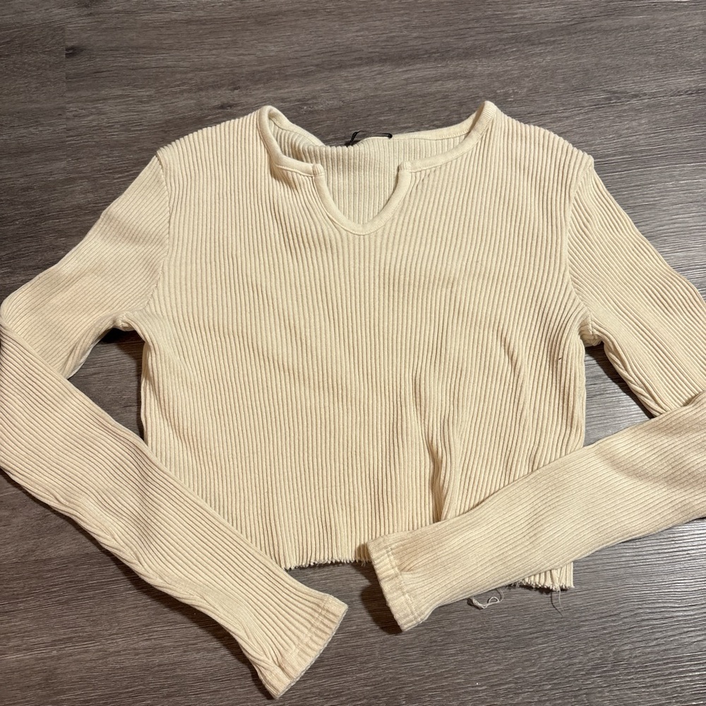 Brandy Melville Cream Cropped Ribbed Long Sleeve Shirt